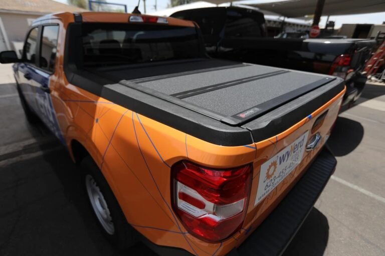 BakFlip MX4 Tonneau Cover for Ford Maverick