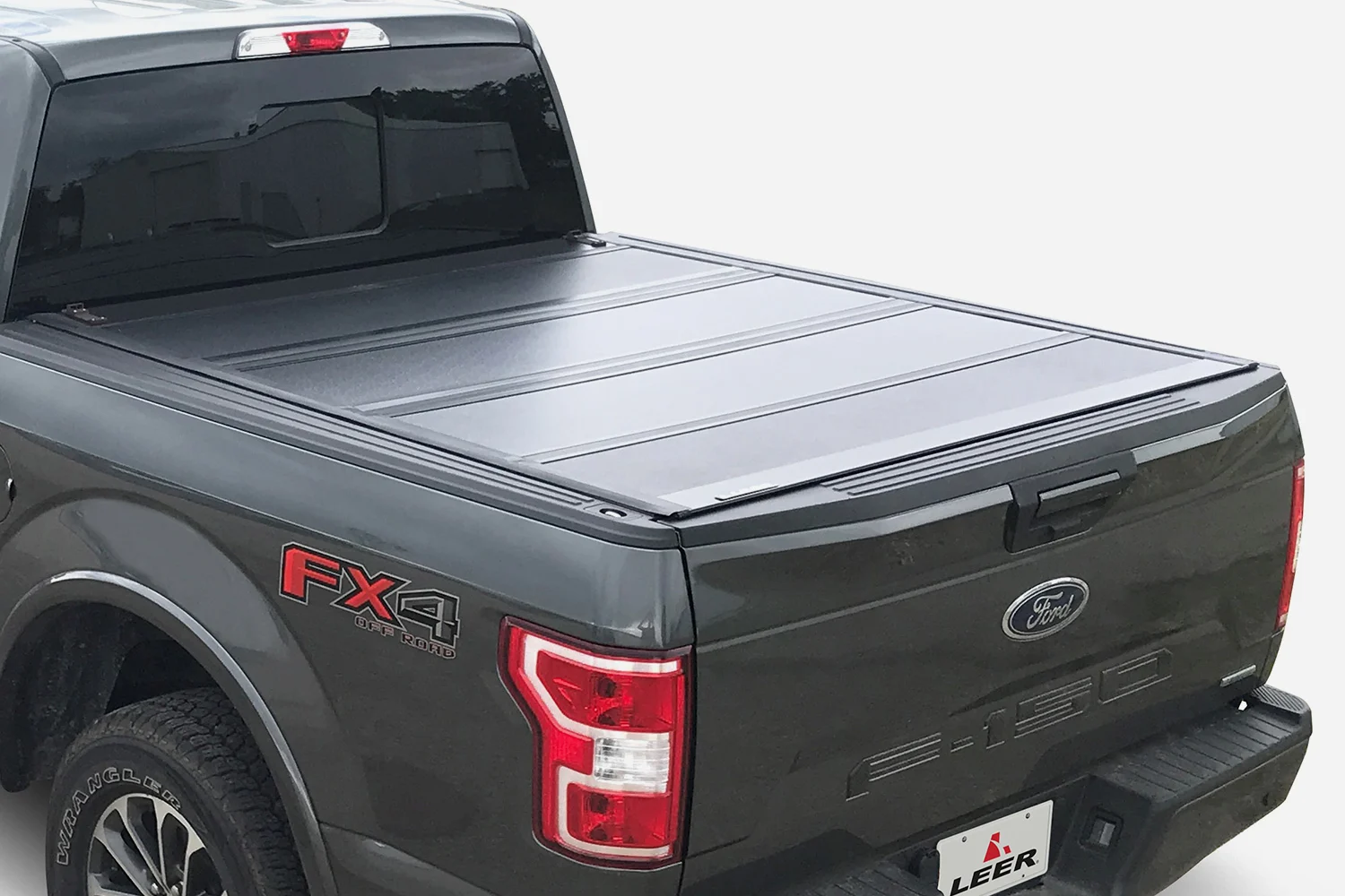 Leer HF650M Hard Folding Cover