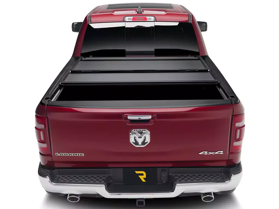 BakFlip MX4 Hard Folding Tonneau Cover for 2017 Nissan Titan