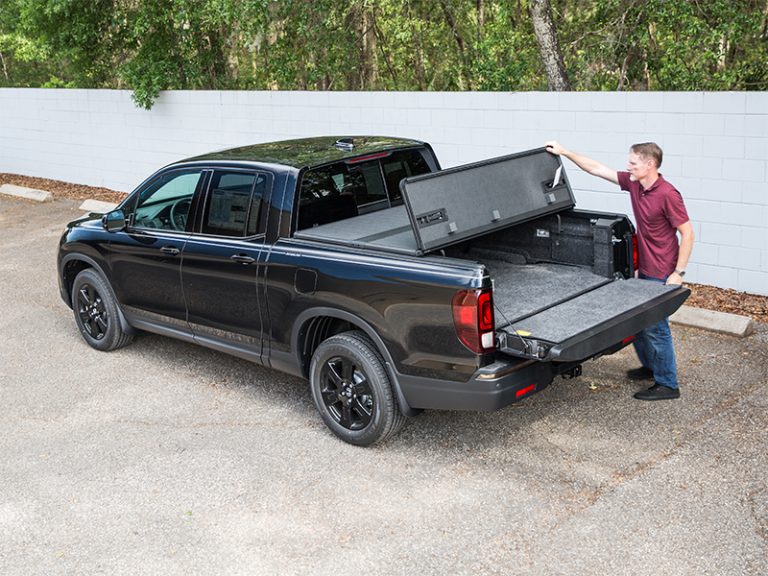 BakFlip MX4 vs Extang Solid Fold 2.0 - Tonneau Cover Comparison