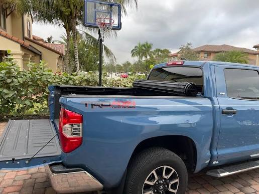 Peragon Retractable Truck Bed Cover